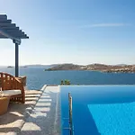 Excellent Mykonos Psarrou Omega 5 Bedrooms Stunning Sea Views Psarrou וילה Mykonos Town