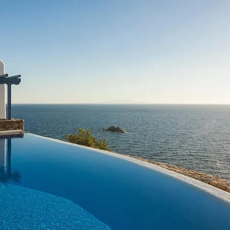 Excellent Mykonos Psarrou Omega 5 Bedrooms Stunning Sea Views Psarrou וילה Mykonos Town